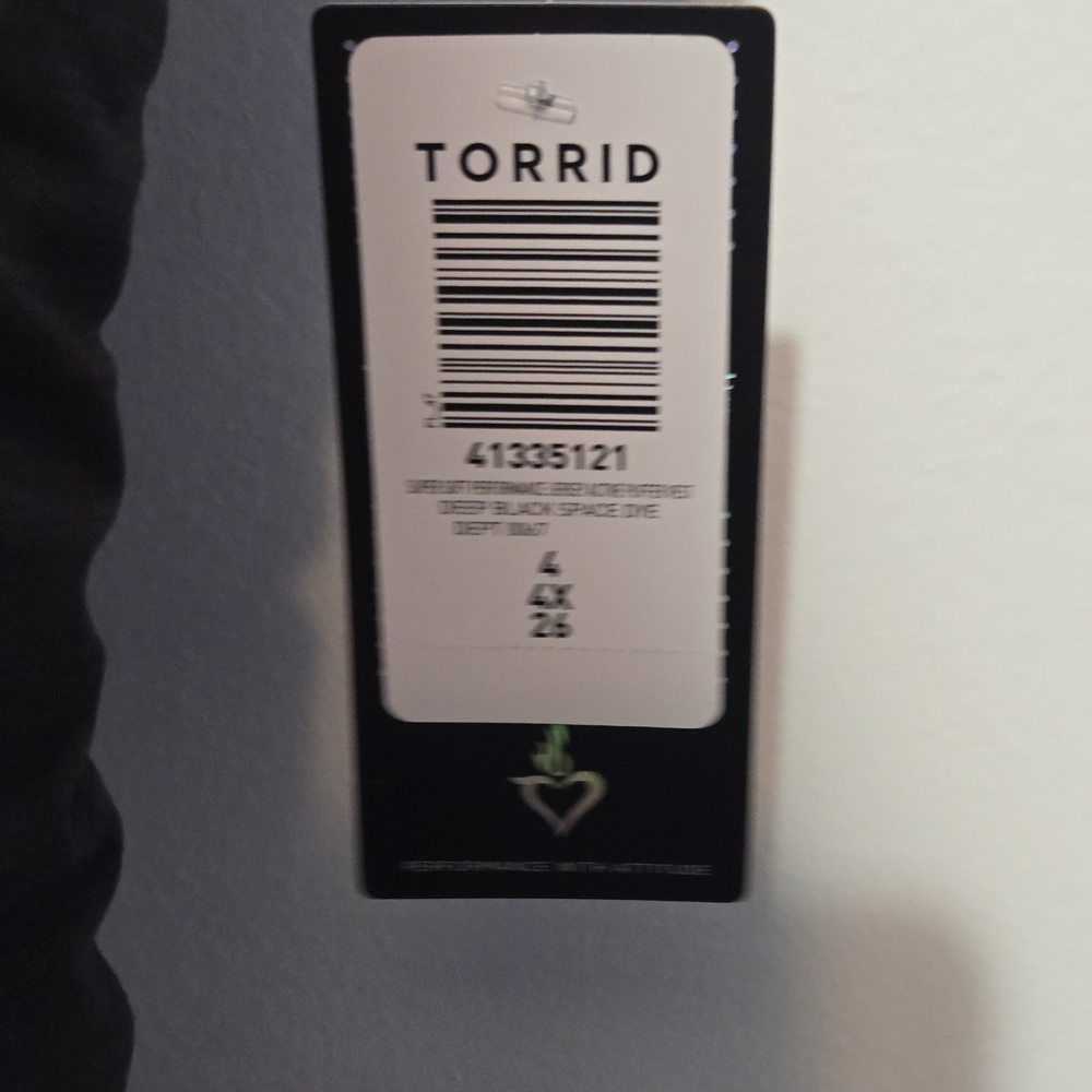 Torrid Active Black Puffer Vest - Picture 4 of 10